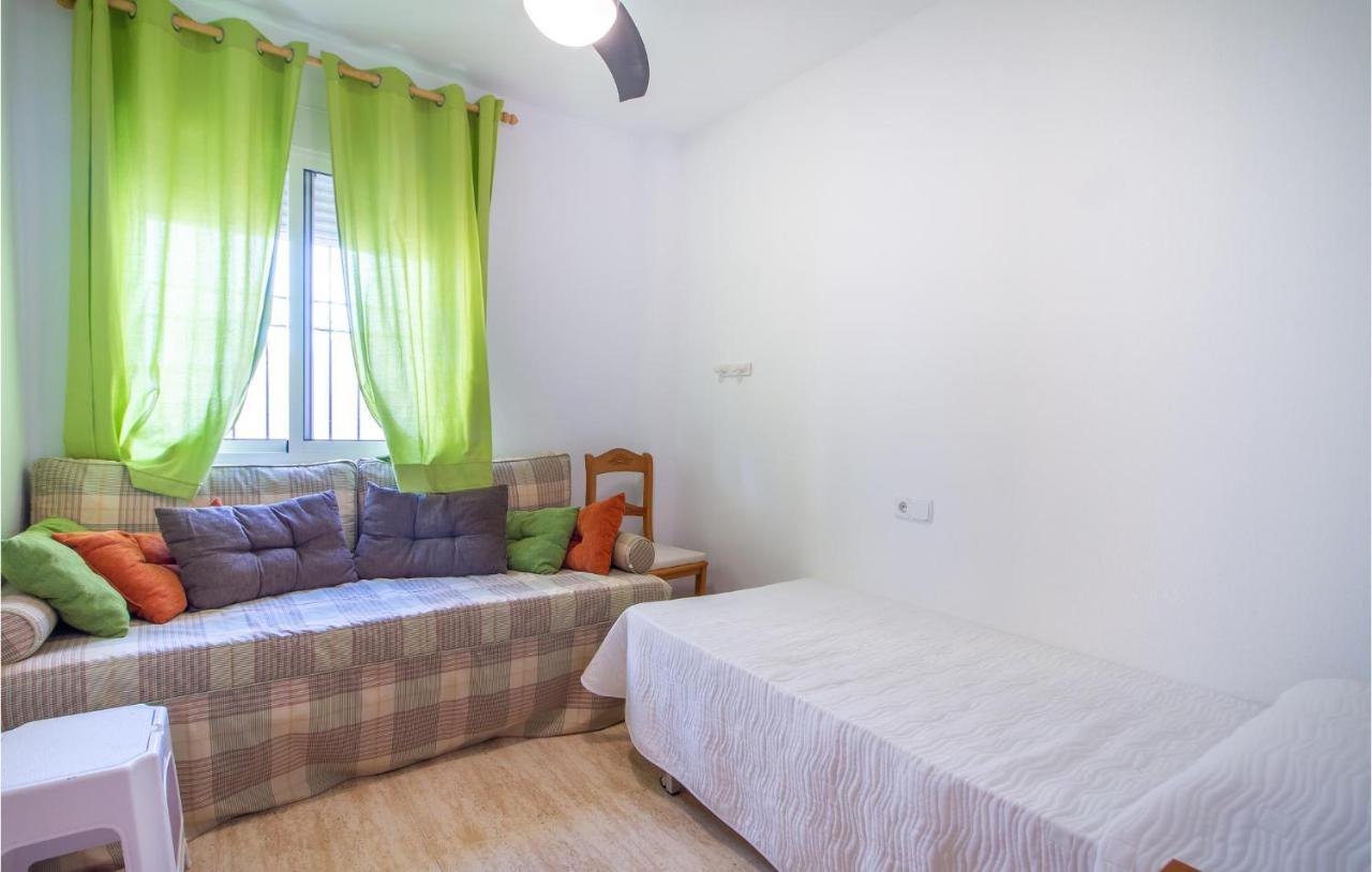 4 Bedroom Cozy Home In Pilar De La Horadada Exterior photo